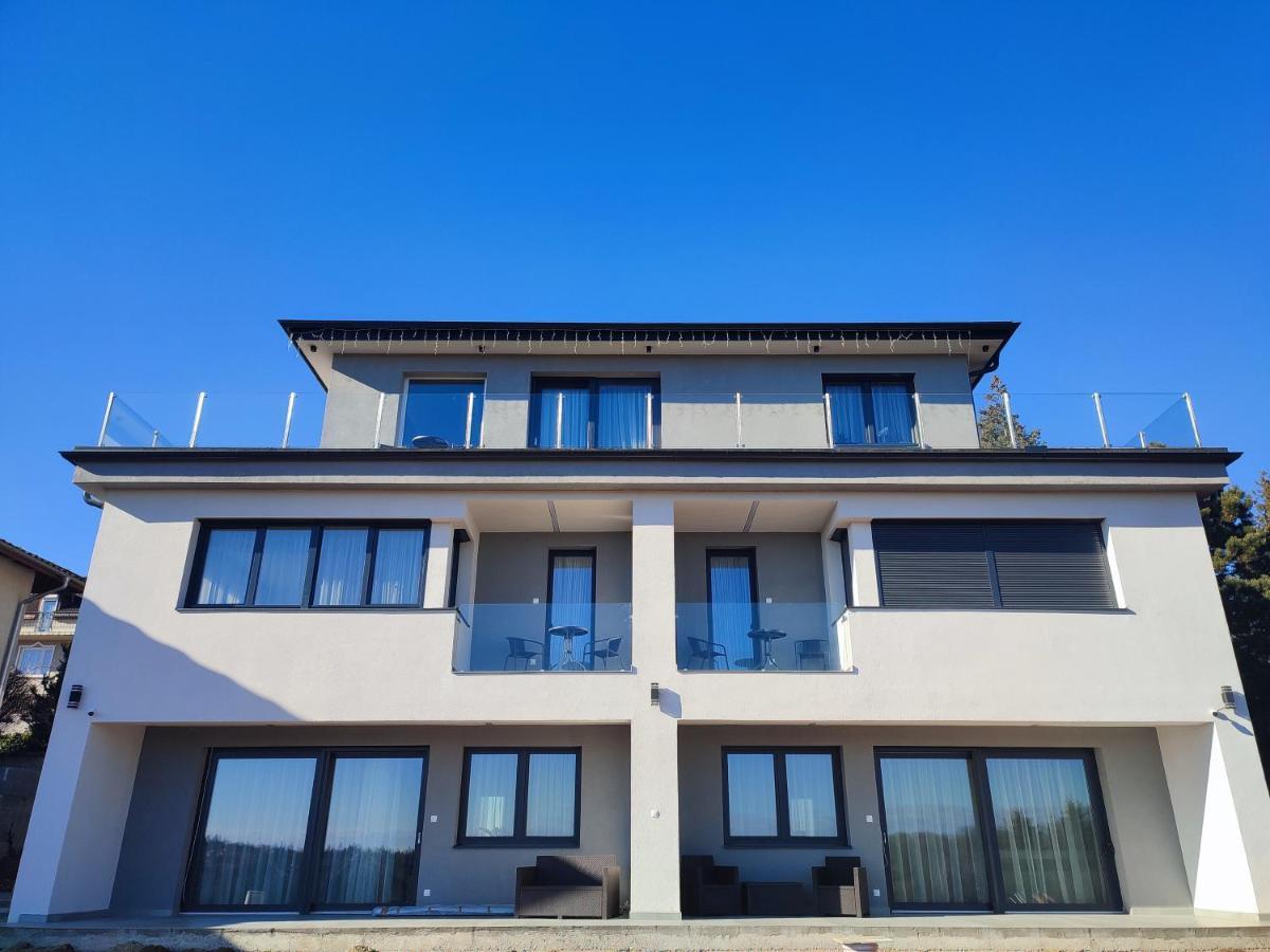 Gamma Apartmanok Es Jakuzzi Miskolc Exterior photo