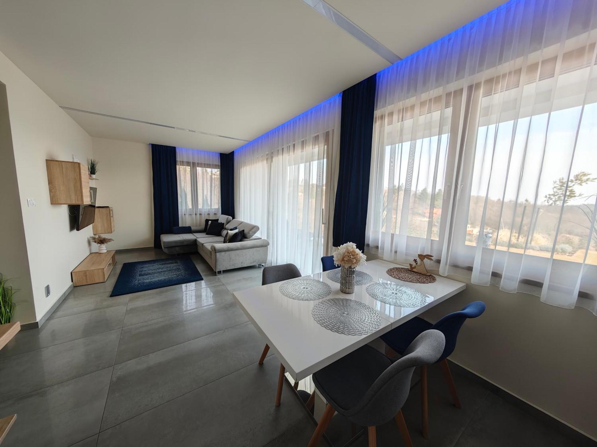 Gamma Apartmanok Es Jakuzzi Miskolc Room photo